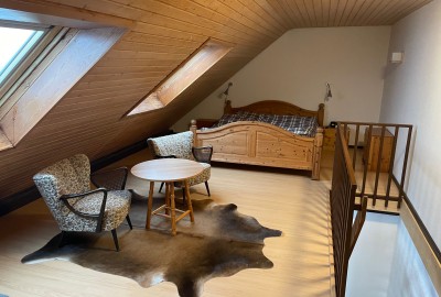 Doppelbett im Schlafbereich